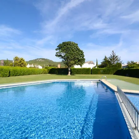 Les Acacies 10 Holiday home